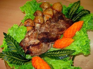 Мясная косичка с овощами